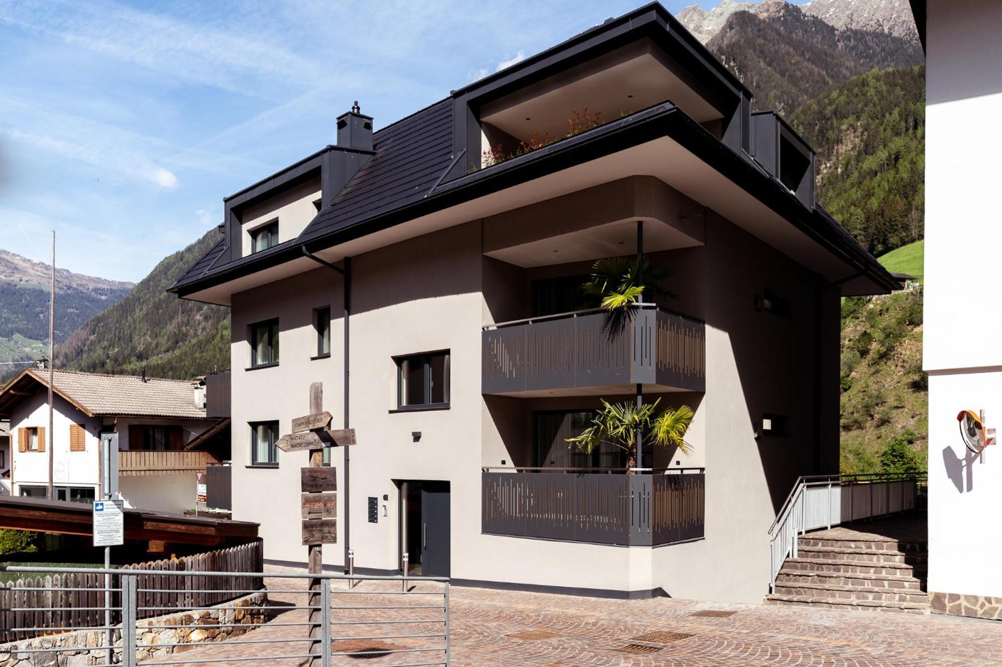Ramoser Living Apartments San Martino In Passiria  Zewnętrze zdjęcie